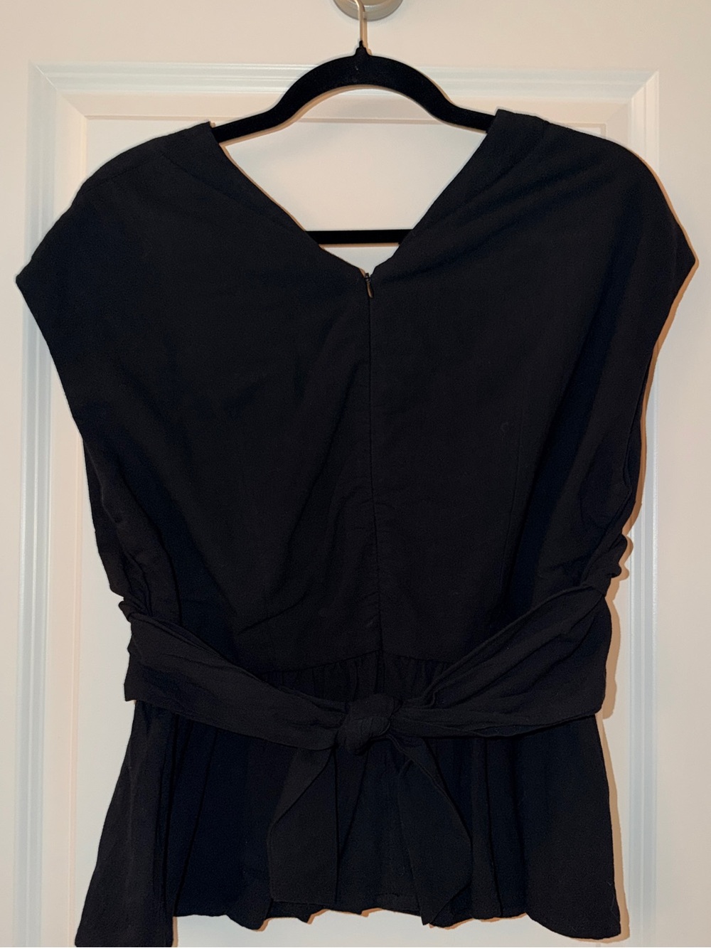 Commense Black Asymmetrical Tie-Front Women's Top Dress - Picture 5 of 7
